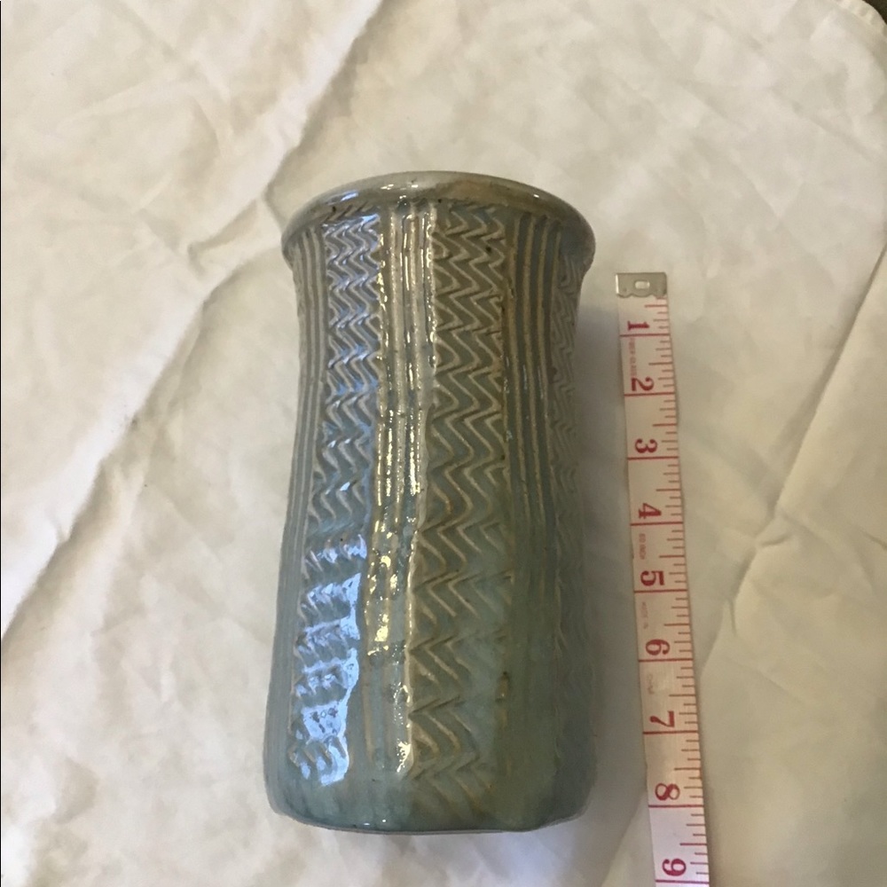 Pottery vase